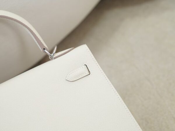 mmexport1736239092108 Hermes Kelly Sellier 25CM Epsom Leather CK10 Craie Silver Hardware