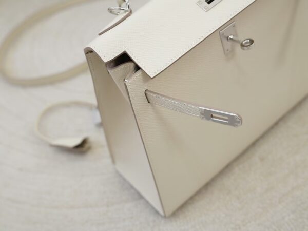 mmexport1736239095571 Hermes Kelly Sellier 25CM Epsom Leather CK10 Craie Silver Hardware