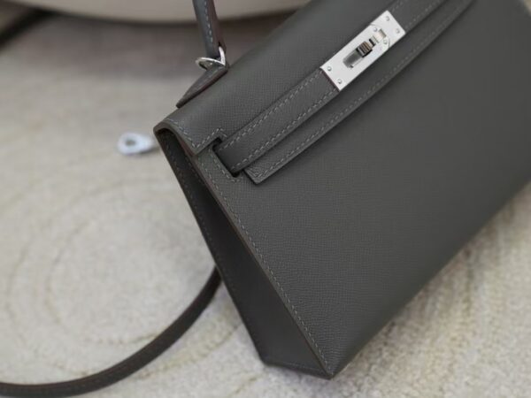 mmexport1736411042398 Women’s Clutch Bag Mini Kelly 19CM Madame Leather 0L Gris Meyer Silver Hardware