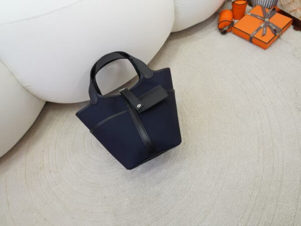 mmexport1736838203899 Hermes Bag Price Picotin Cargo 18CM CK89 Nior Canvas / Swift Leather Silver Hardware
