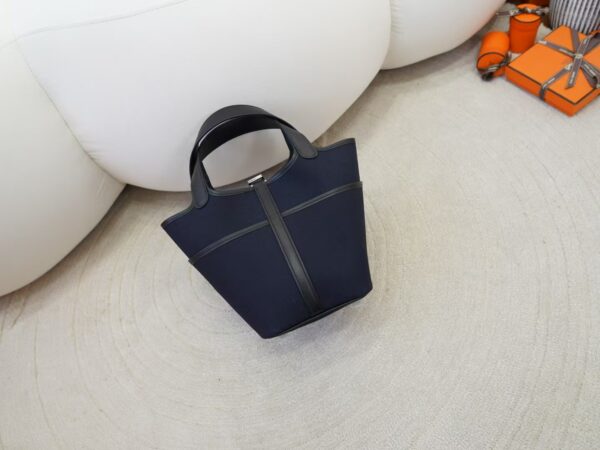 mmexport1736838205600 Hermes Bag Price Picotin Cargo 18CM CK89 Nior Canvas / Swift Leather Silver Hardware