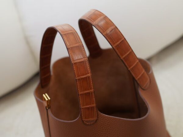 Full Handmade Picotin Touch 22CM CC37 Gold Clemence / Matte Crocodile Leather Gold Hardware