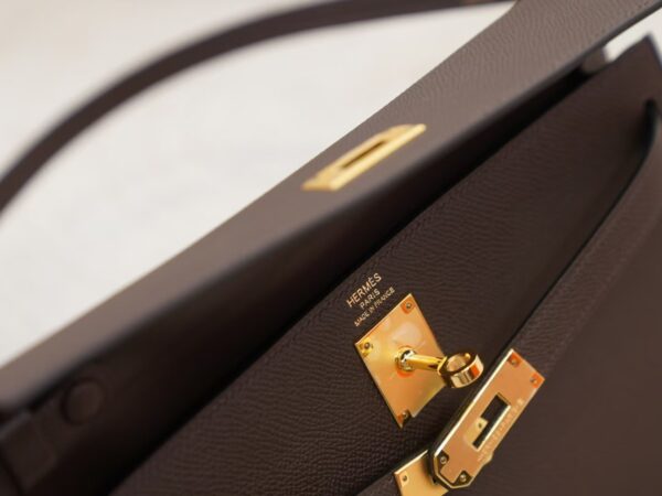 mmexport1744096370254 Australia Sydney Hermes Kelly Elan Shoulder Bag Coffee Madame Leather Gold Hardware