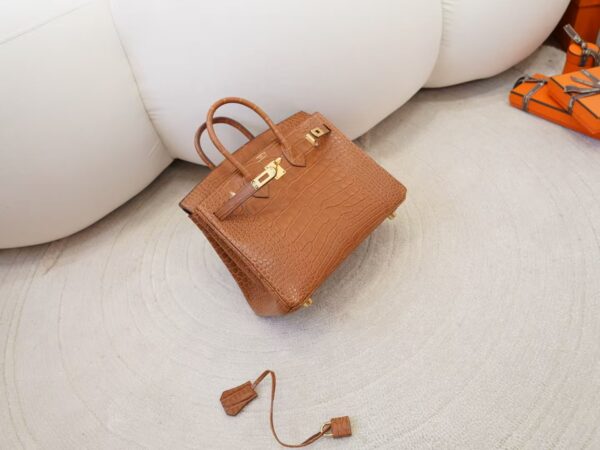 mmexport1744179170445 Hermes Bag Price CC37 Gold Matte Alligator Crocodile Birkin 25CM Gold Hardware