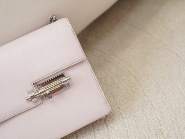 mmexport1744179284596 Hermes Bag Price 09 Mauve Pale Chevre Leather Verrou Mini 17CM Silver Hardware