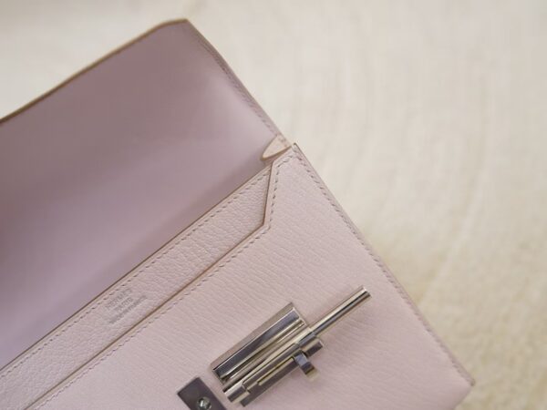 mmexport1744179289950 Hermes Bag Price 09 Mauve Pale Chevre Leather Verrou Mini 17CM Silver Hardware