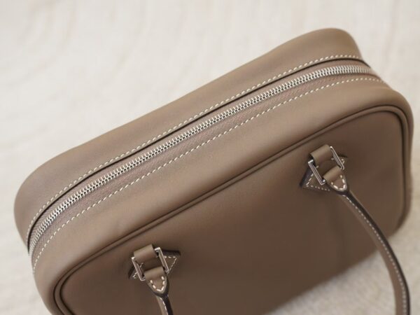 mmexport1744179386445 Hermes Bag Images Swift Leather Plume Mini 20CM CK18 Etoupe Silver Hardware