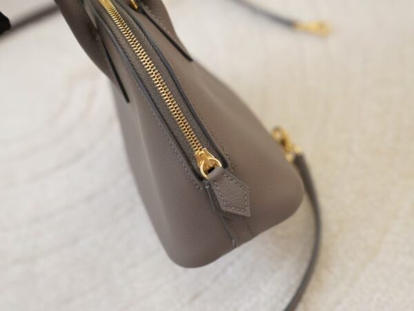 mmexport1744179435998 USA Los Angeles Hermes Mini Bolide 18CM Evercolor Leather 8F Etain Gold Hardware