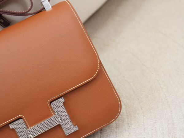 mmexport1744614913415 USA New York Hermes CK37 Gold Madame Leather Constance 24CM Lizard Buckle