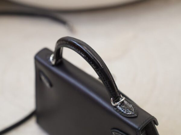 mmexport1744615204056 Hermes Evening Bag CK89 Noir Madame Leather / Shiny Crocodile Mini Kelly Touch 19CM Silver Hardware