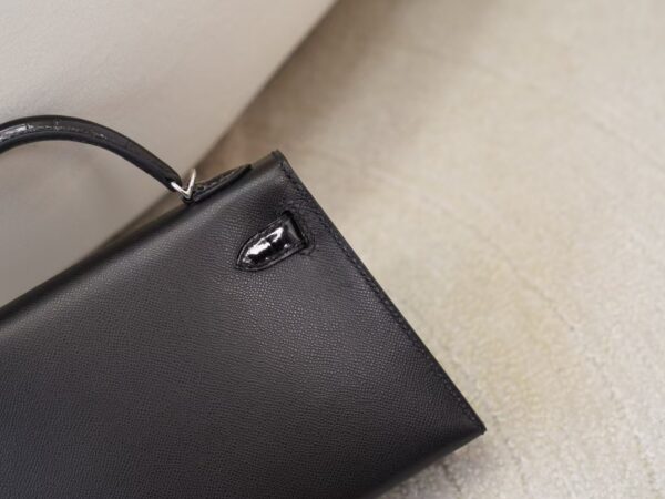 mmexport1744615205837 Hermes Evening Bag CK89 Noir Madame Leather / Shiny Crocodile Mini Kelly Touch 19CM Silver Hardware