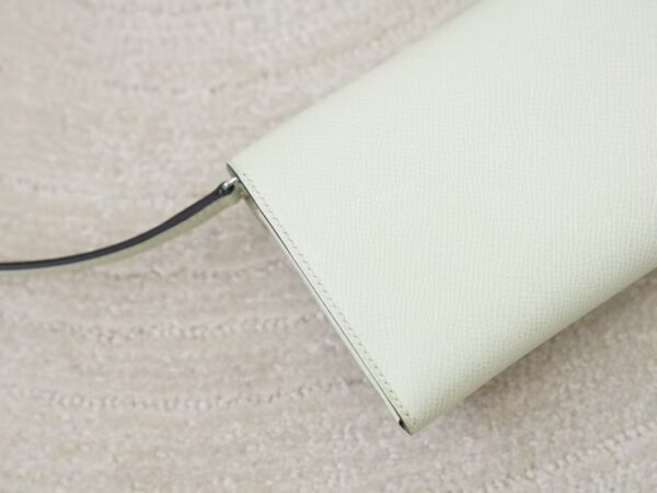 mmexport1745392631306 New Arrival Hermes Maillon To Go Wallet Epsom Leather 0S Vert Fizz Silver Hardware