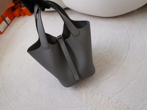 videommexport1726737467368 Hermes Picotin18 Bag Price Clemence Leather 0L Gris Meyer Silver Hardware
