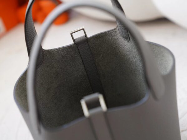 videommexport1726737476648 Hermes Picotin18 Bag Price Clemence Leather 0L Gris Meyer Silver Hardware