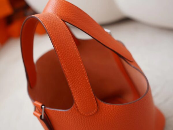 videommexport1726738347883 UAE Dubai Hermes Picotin 18CM 9J Feu Orange Clemence Leather Silver Hardware